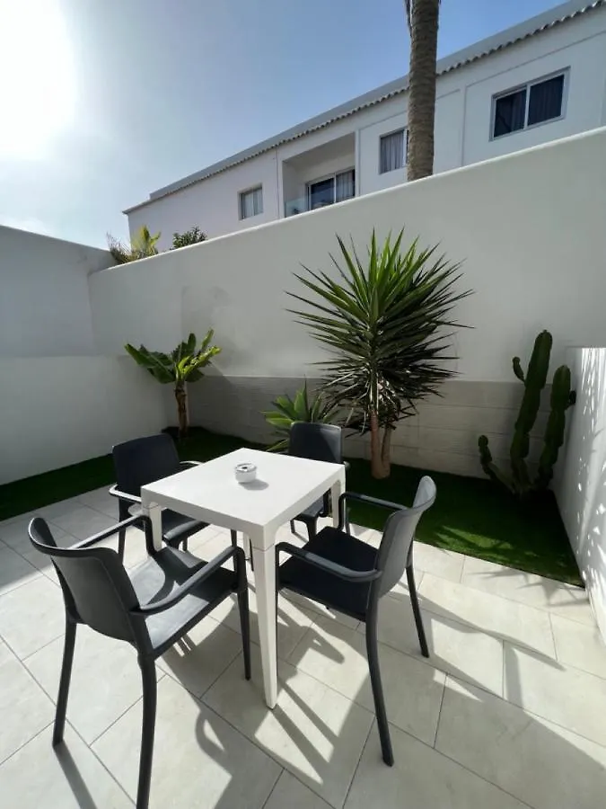 Corralejo Bristol Terrace Apartment Con Giardino Privato Esterno 0*,  Spain